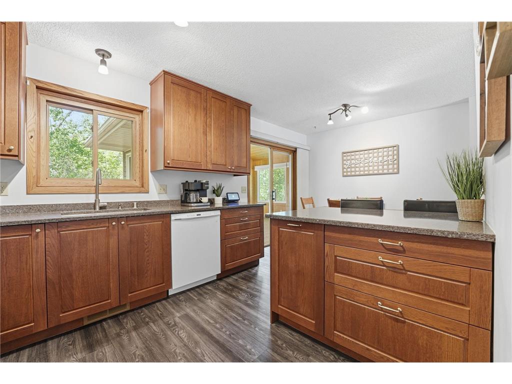 783 Bur Oak Court Vadnais Heights MN 55127 6745973 image11