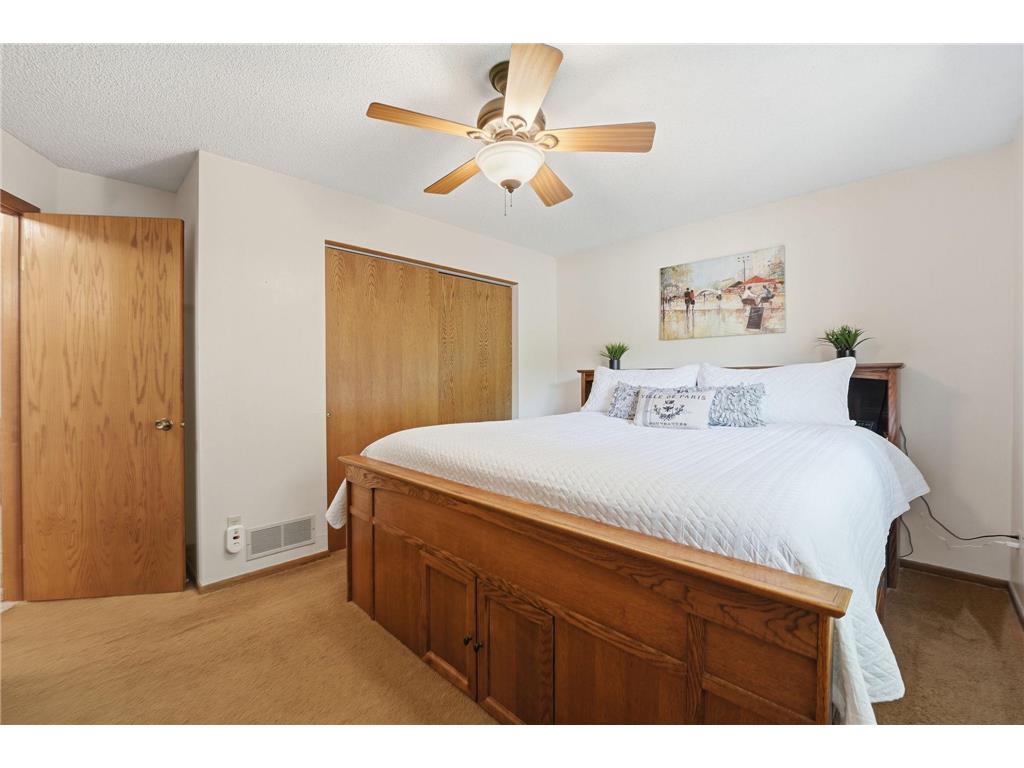 783 Bur Oak Court Vadnais Heights MN 55127 6745973 image19