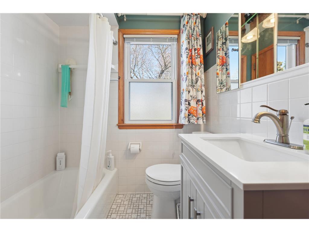 783 California Avenue W Saint Paul MN 55117 7076817 image12