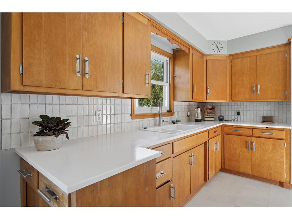 783 California Avenue W Saint Paul MN 55117 7076817 image9