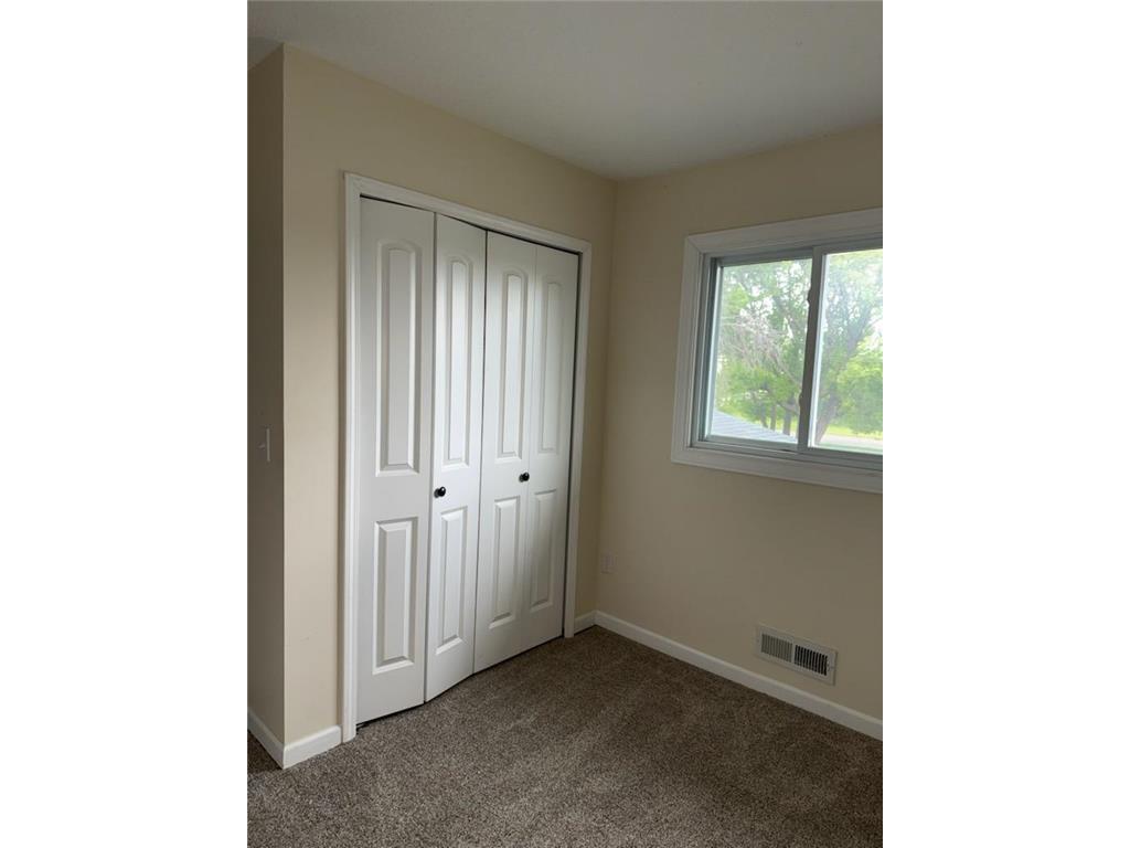 7831 89th Avenue N Brooklyn Park MN 55445 7083160 image9