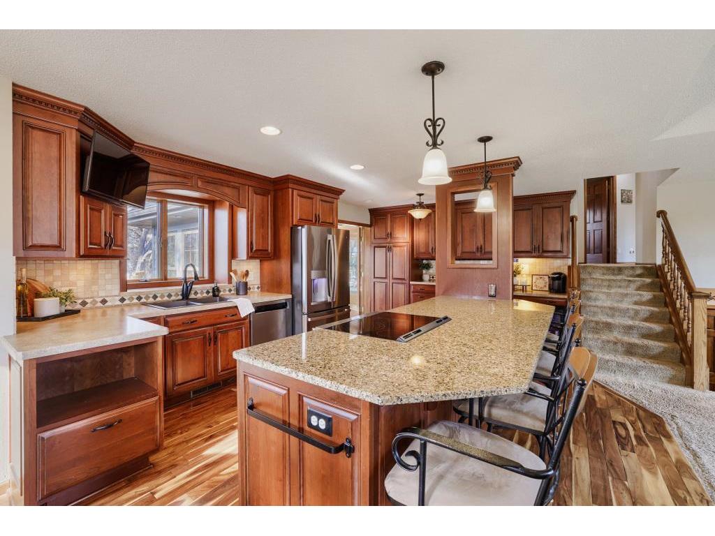 7832 18th Street N Oakdale MN 55128 7043813 image11