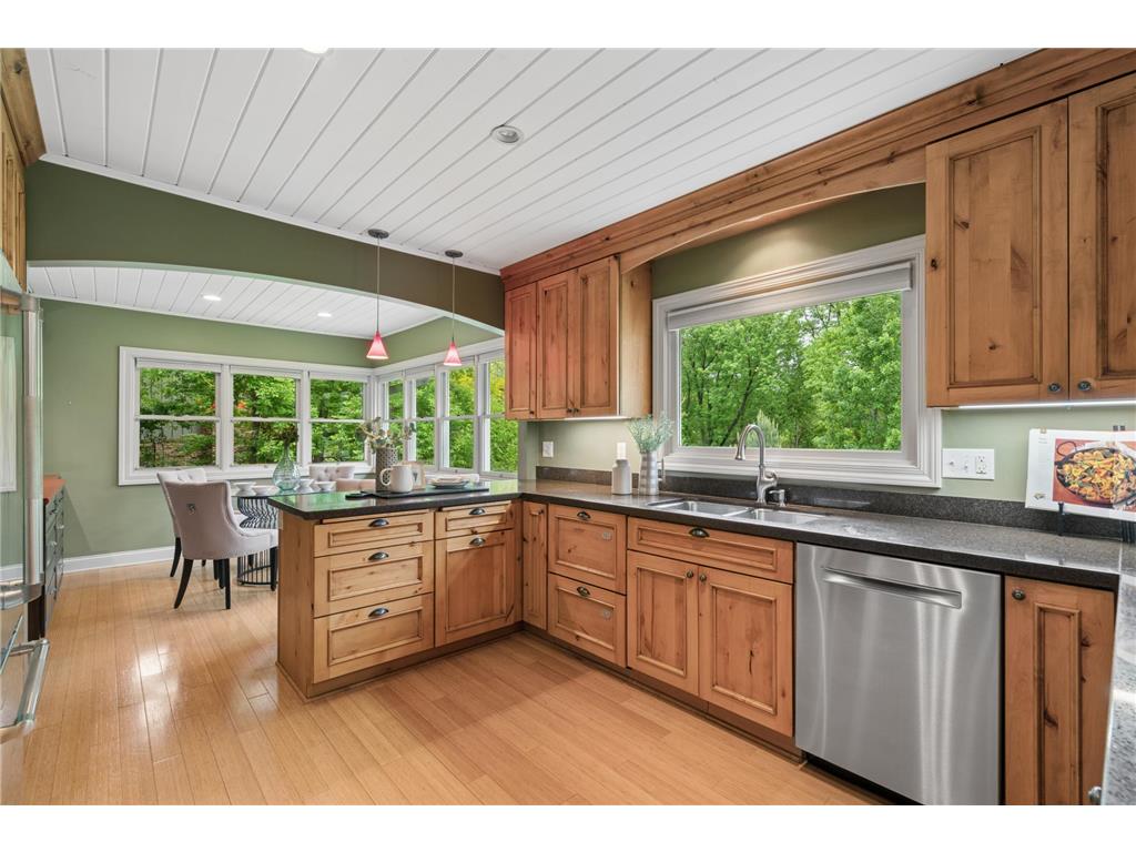 784 Hilltop Court Mendota Heights MN 55118 7059192 image10