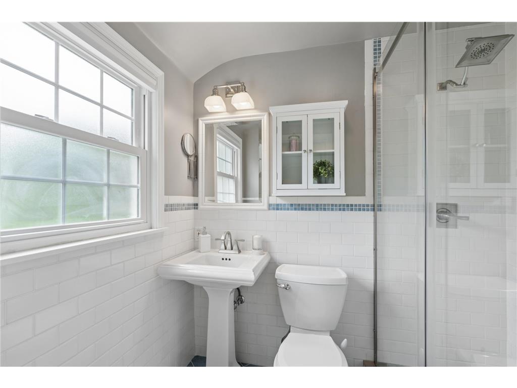 784 Hilltop Court Mendota Heights MN 55118 7059192 image27