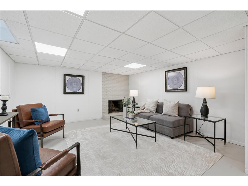 784 Hilltop Court Mendota Heights MN 55118 7059192 image32