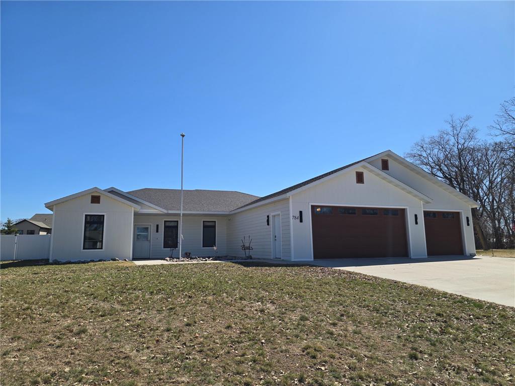 784 Lake Forest Circle Detroit Lakes MN 56501 7057272 image1