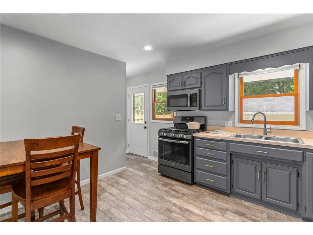 784 Mary Street N Maplewood MN 55119 7094301 image13