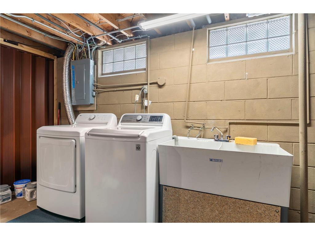 784 Mary Street N Maplewood MN 55119 7094301 image24