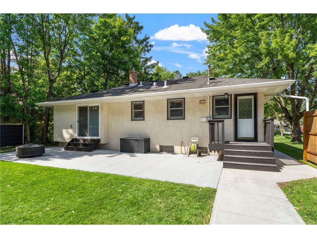 784 Mary Street N Maplewood MN 55119 7094301 image3