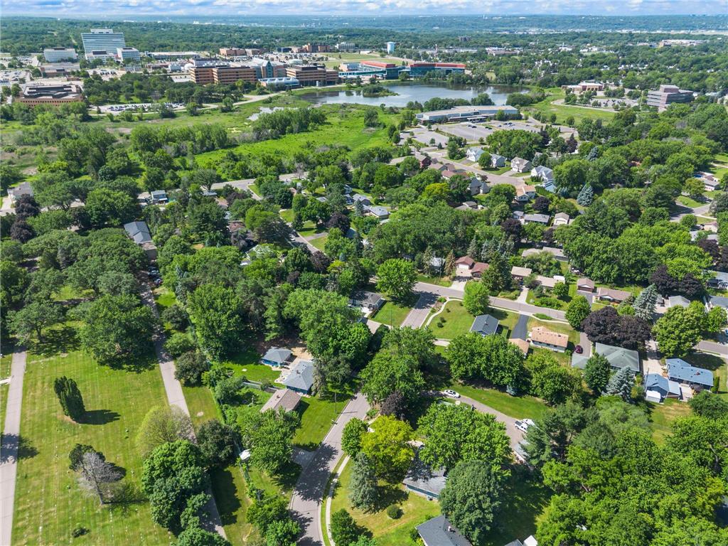 784 Mary Street N Maplewood MN 55119 7094301 image41