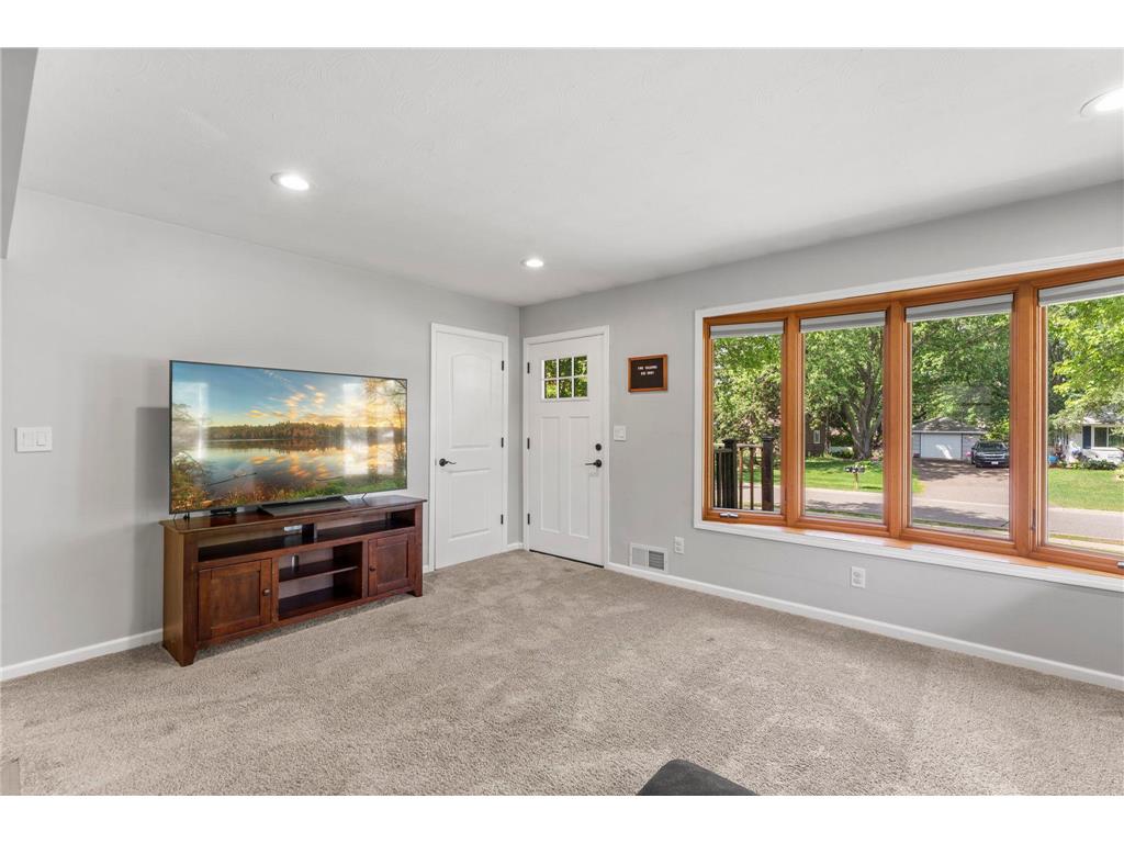 784 Mary Street N Maplewood MN 55119 7094301 image7