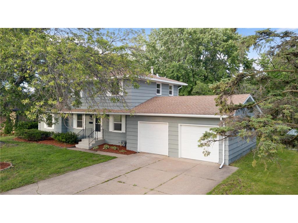 7840 Noble Avenue N Brooklyn Park MN 55443 6550405 image1