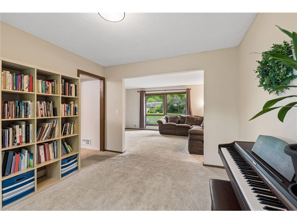 7840 W 100th Street Bloomington MN 55438 7088737 image10