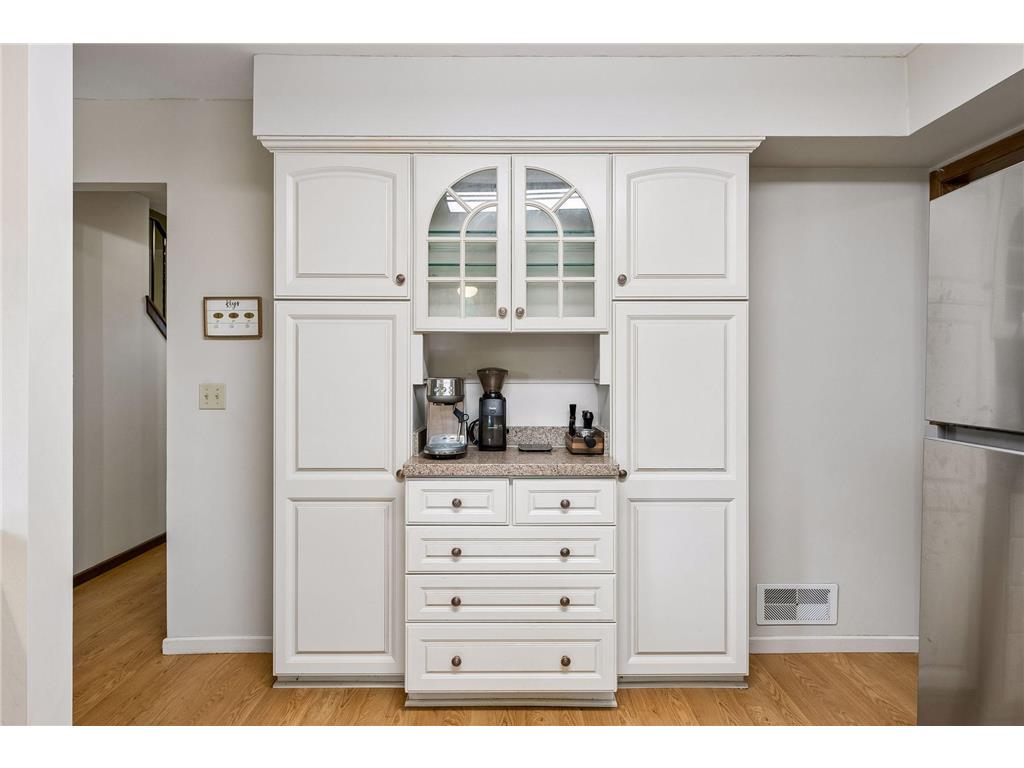 7840 W 100th Street Bloomington MN 55438 7088737 image17