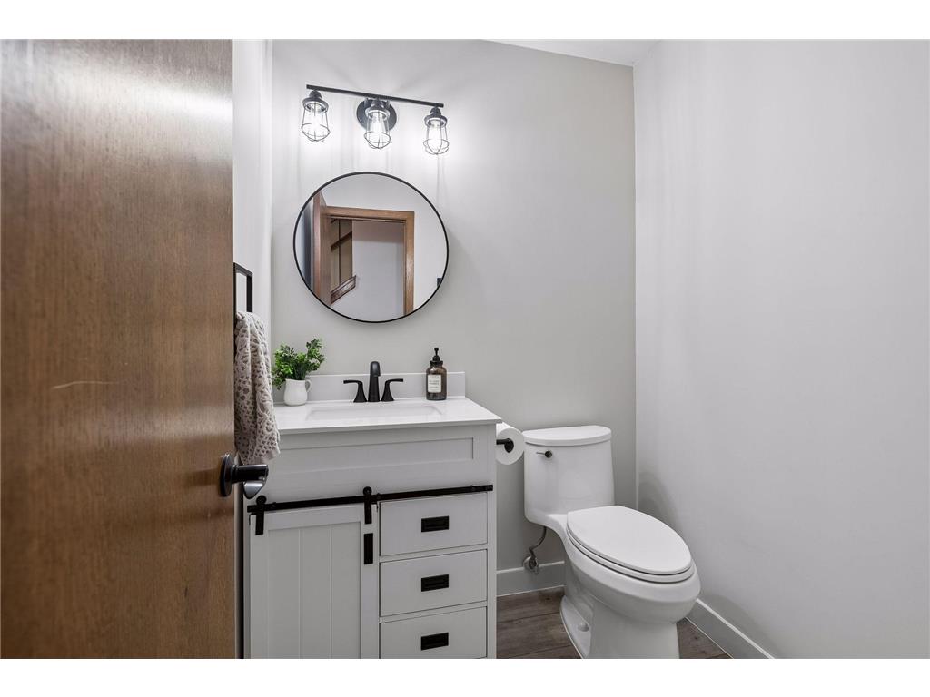 7840 W 100th Street Bloomington MN 55438 7088737 image24