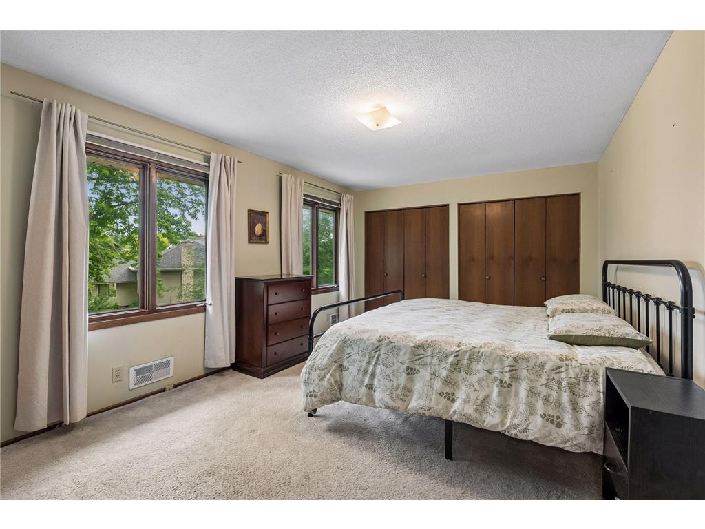 7840 W 100th Street Bloomington MN 55438 7088737 image25