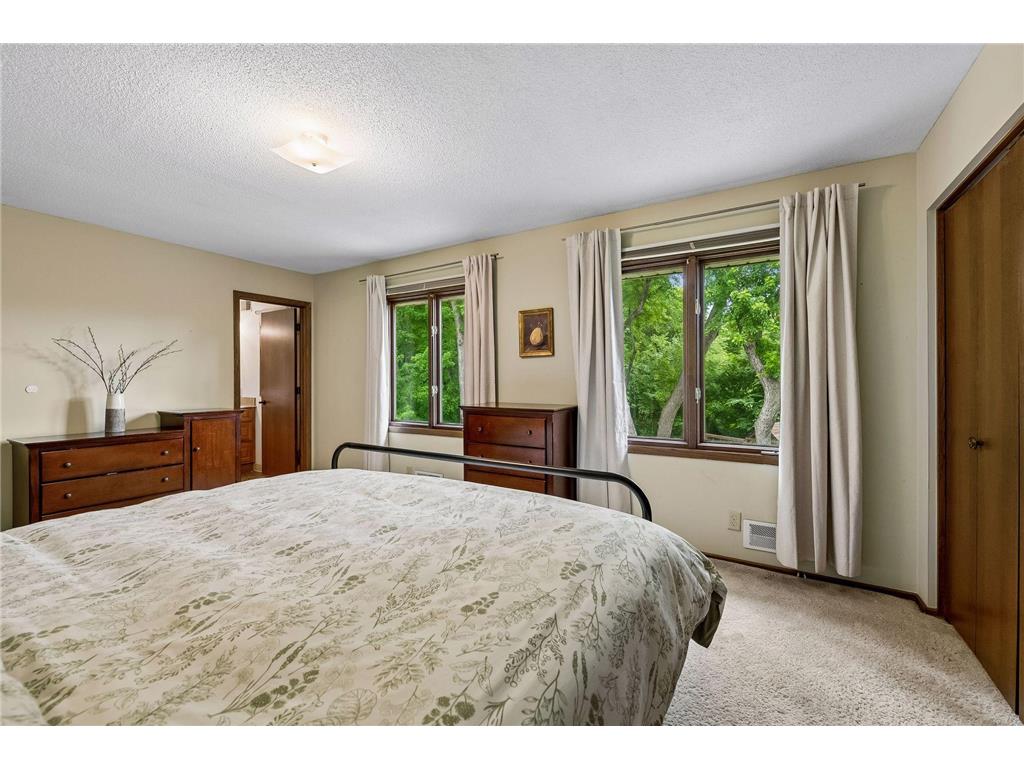 7840 W 100th Street Bloomington MN 55438 7088737 image26