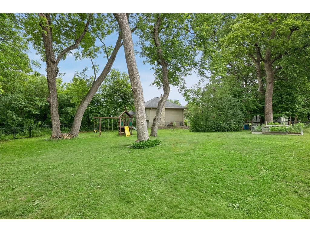 7840 W 100th Street Bloomington MN 55438 7088737 image40