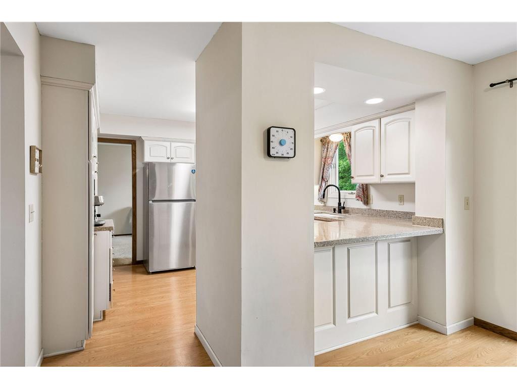 7840 W 100th Street Bloomington MN 55438 7106591 image6