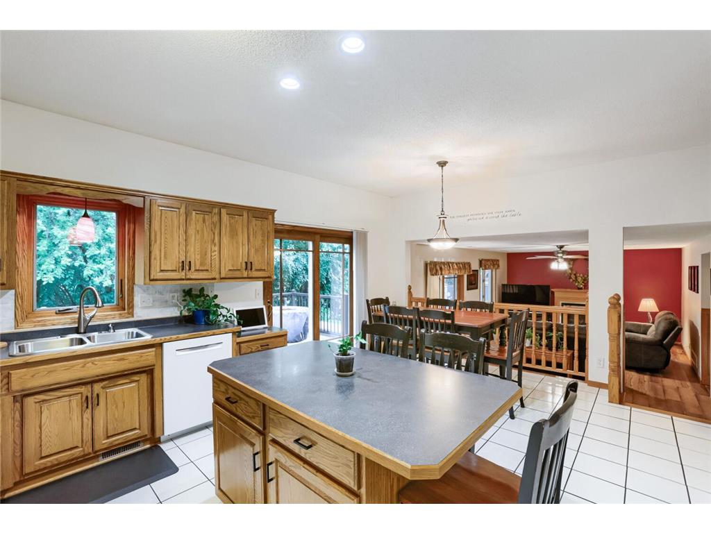 7842 20th Street N Oakdale MN 55128 7095344 image13