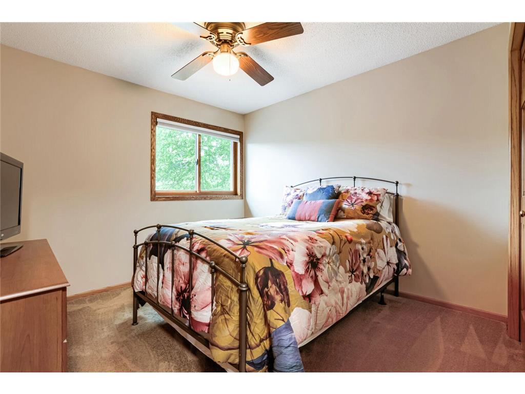 7842 20th Street N Oakdale MN 55128 7095344 image21