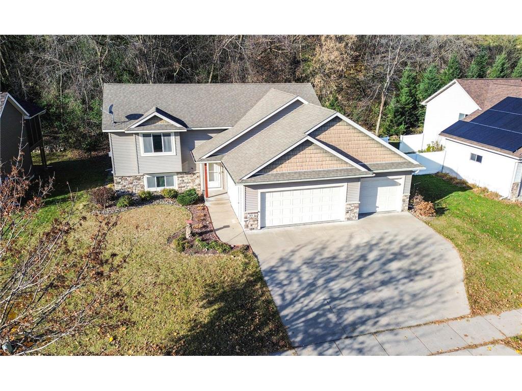 785 Glenmeadow Street River Falls WI 54022 6632386 image1