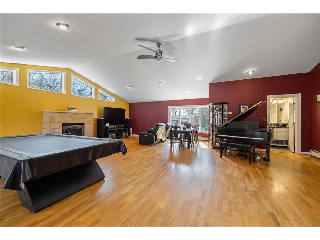 785 N Oak Drive Vadnais Heights MN 55127 6490763 image1