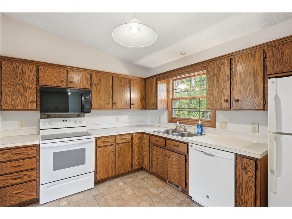 785 Santa Vera Drive Chanhassen MN 55317 7091213 image8