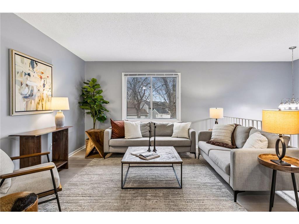 7852 Rimbley Road Woodbury MN 55125 7024594 image1