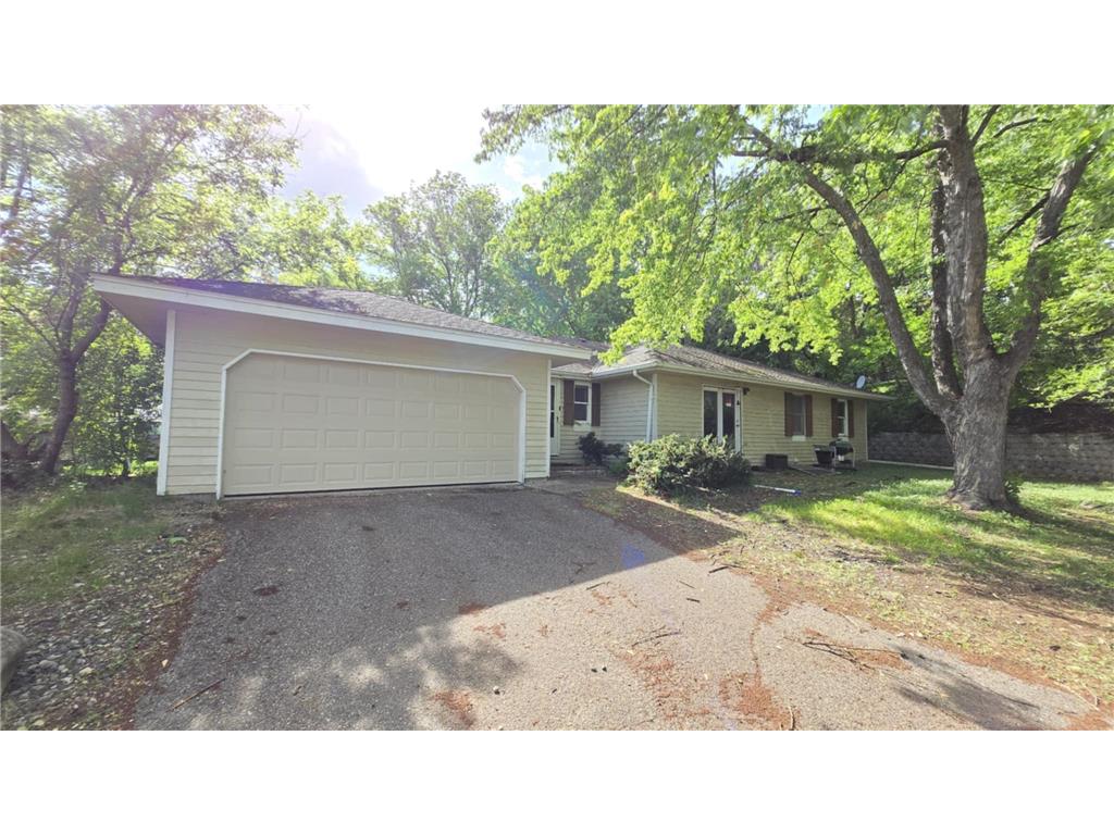 7853 Glenda Court Apple Valley MN 55124 6709810 image1