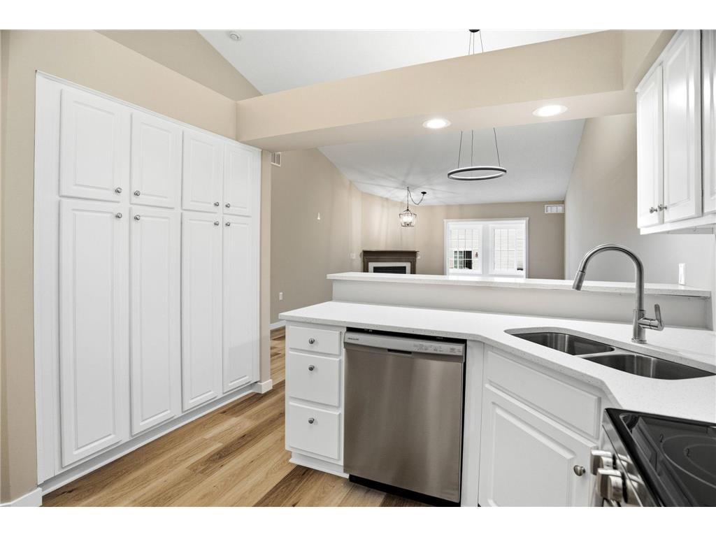 7855 Forest Boulevard #D Woodbury MN 55125 7051155 image7