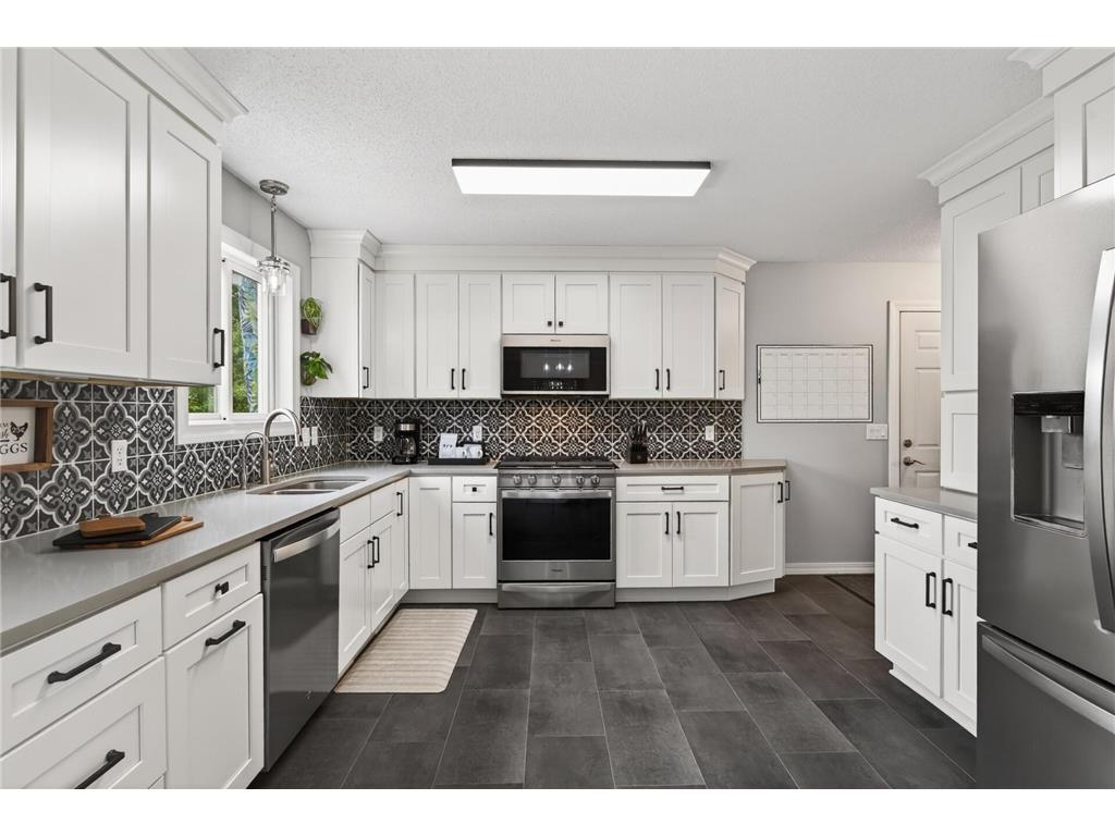 7855 Upper 26th Street N Oakdale MN 55128 7078689 image4