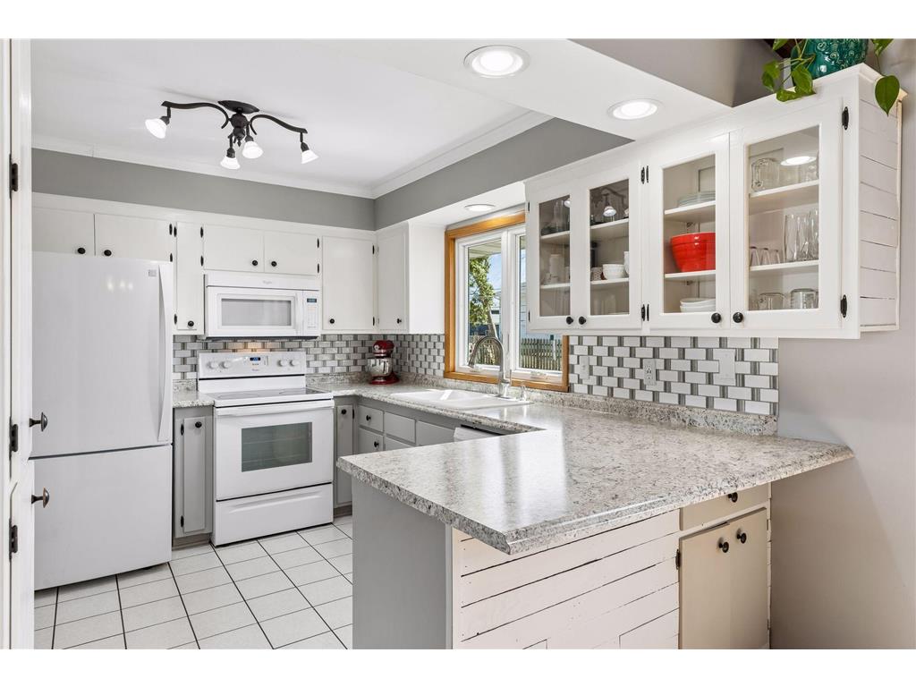 7859 48th Avenue N New Hope MN 55428 7040917 image15