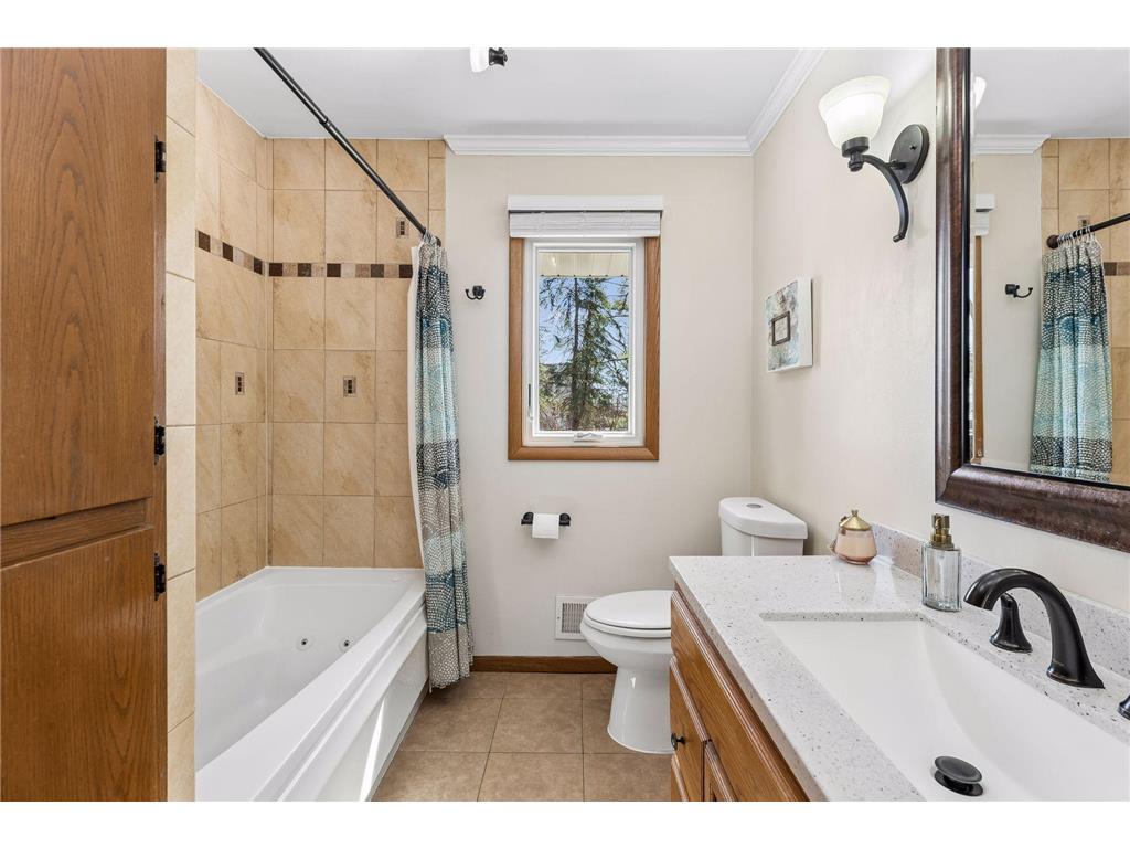 7859 48th Avenue N New Hope MN 55428 7040917 image24