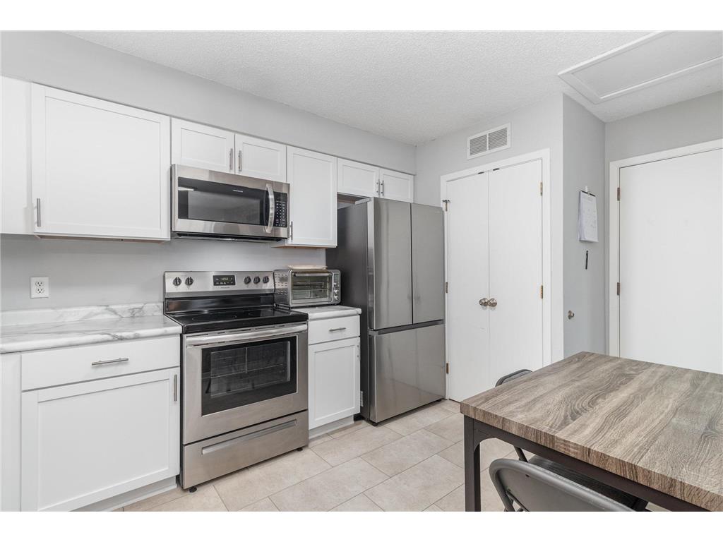 7859 85th Court N Brooklyn Park MN 55445 6823463 image11