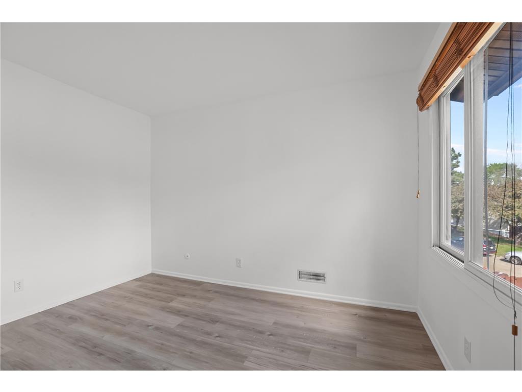 7859 Dunmore Road Woodbury MN 55125 7078320 image11