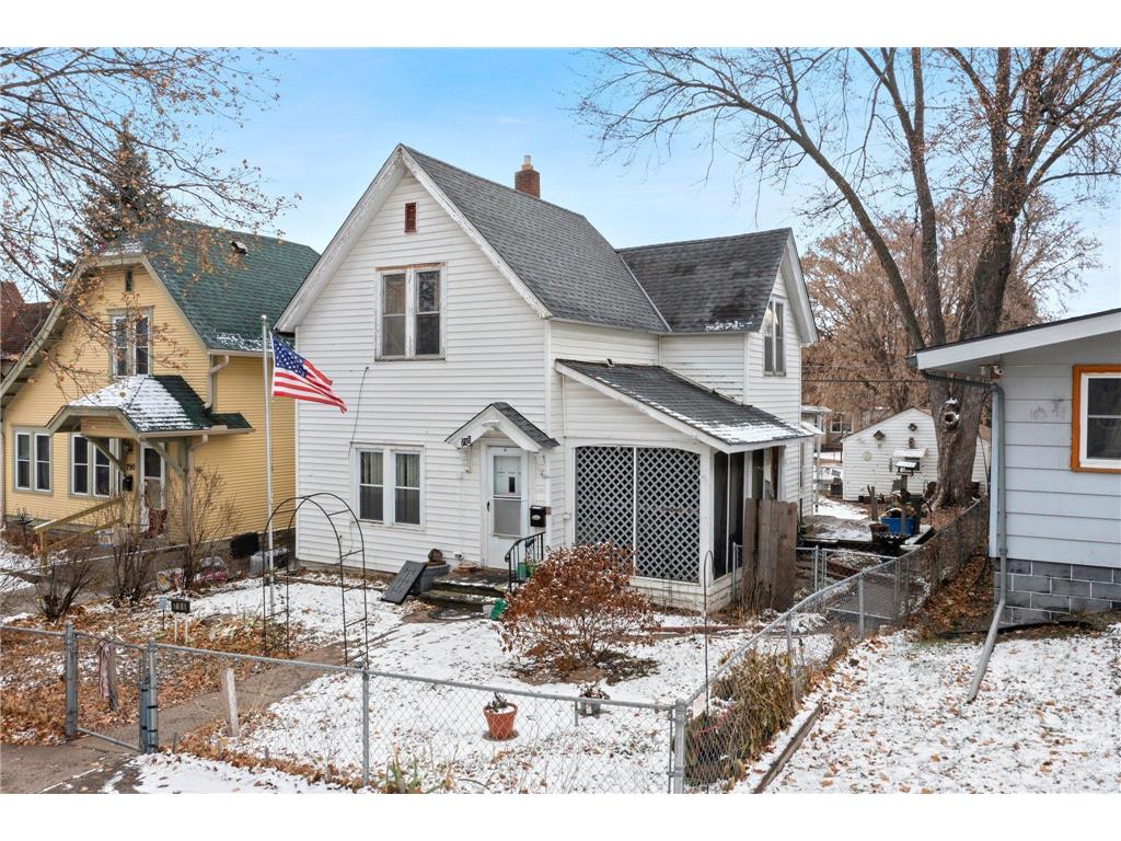 786 Hawthorne Avenue E Saint Paul MN 55106 6466353 image1