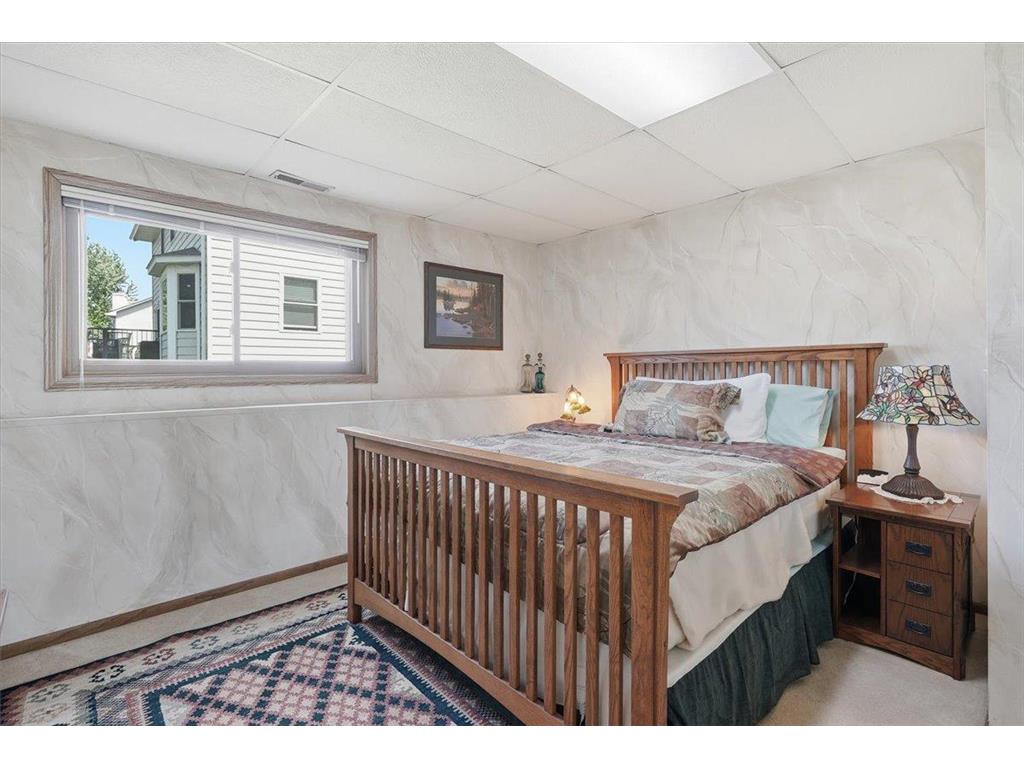 7860 Upper 17th Street N Oakdale MN 55128 7079284 image14
