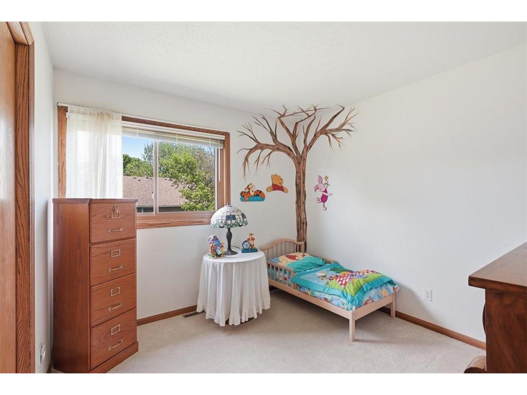 7860 Upper 17th Street N Oakdale MN 55128 7079284 image16