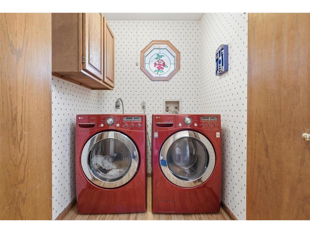 7860 Upper 17th Street N Oakdale MN 55128 7079284 image23
