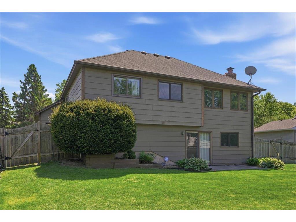 7860 Upper 17th Street N Oakdale MN 55128 7079284 image26