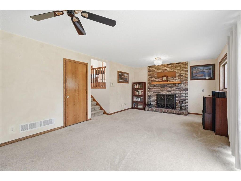 7860 Upper 17th Street N Oakdale MN 55128 7079284 image7