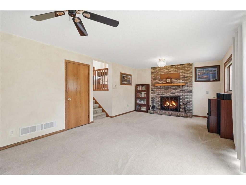 7860 Upper 17th Street N Oakdale MN 55128 7079284 image8