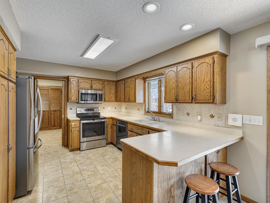 7864 Penn Avenue N Brooklyn Park MN 55444 7002150 image8