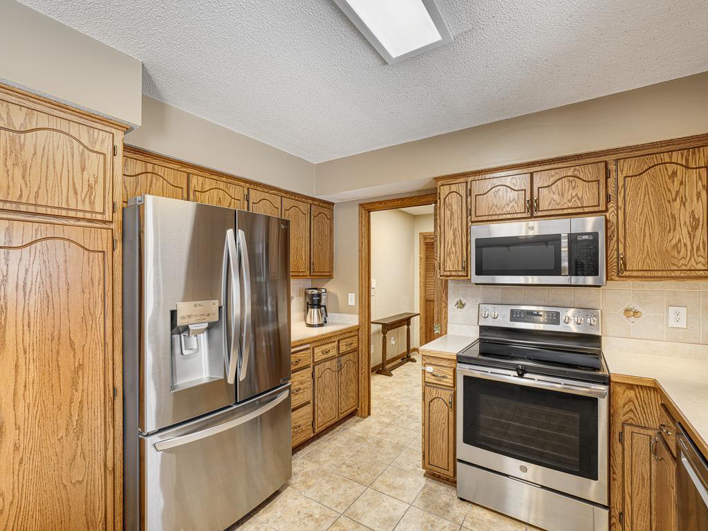 7864 Penn Avenue N Brooklyn Park MN 55444 7002150 image9