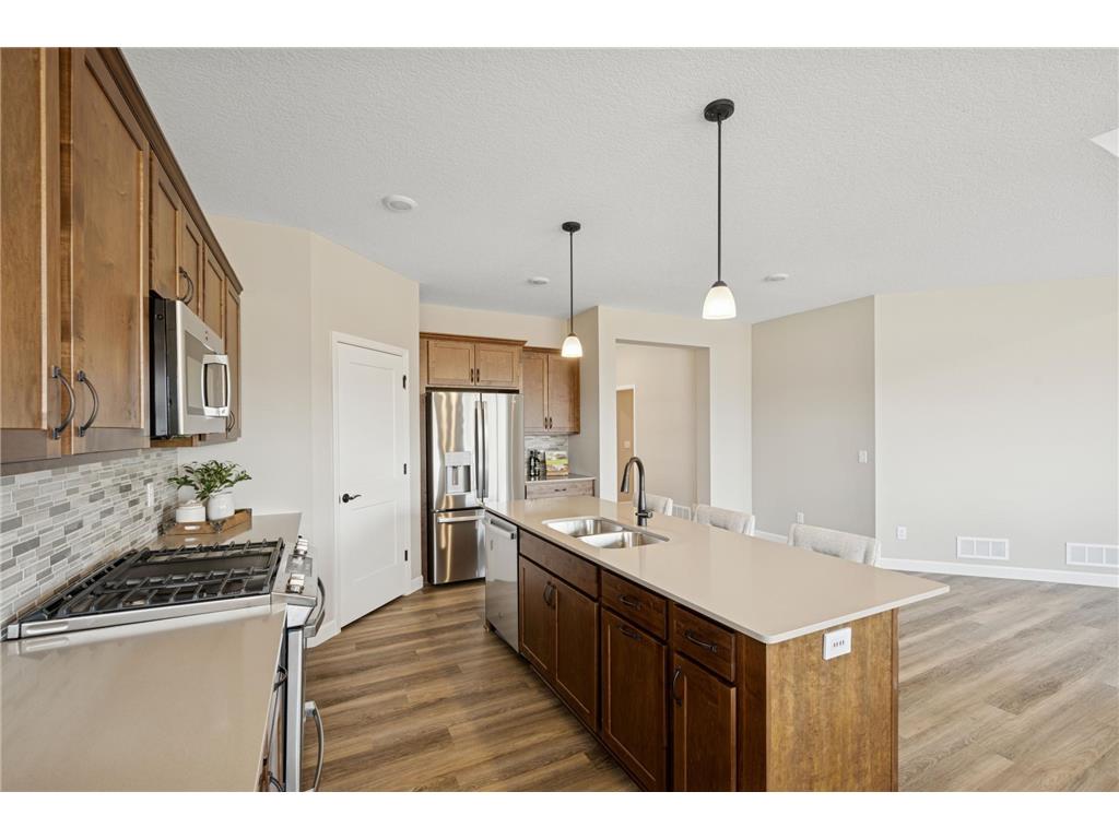 7865 Kettering Creek Court Greenfield MN 55373 7009841 image7