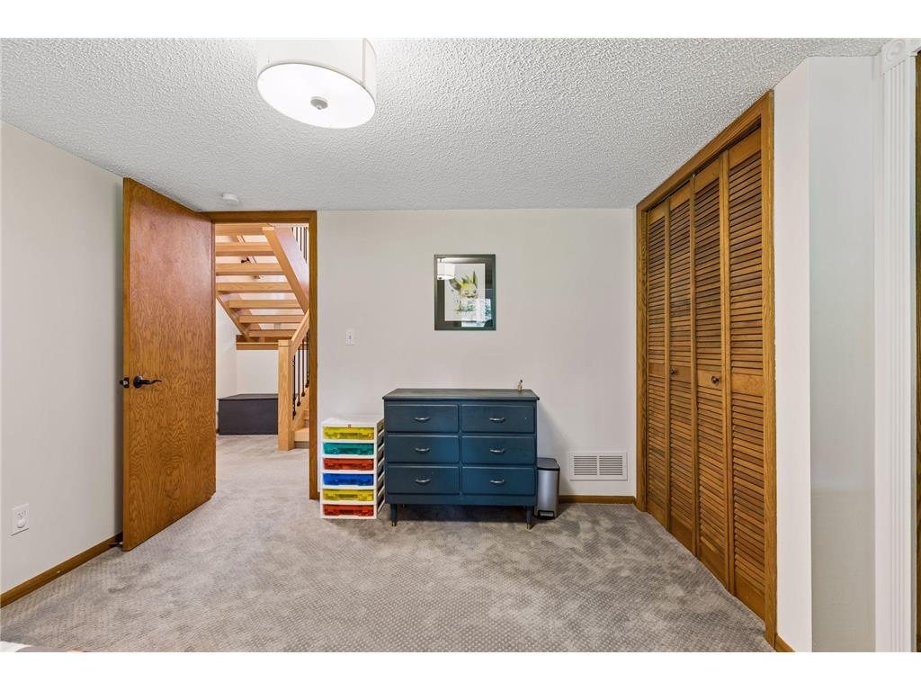 7865 Somerset Court Woodbury MN 55125 7050321 image41