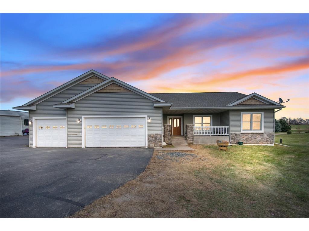 787 154th Street Hammond WI 54023 6817770 image1