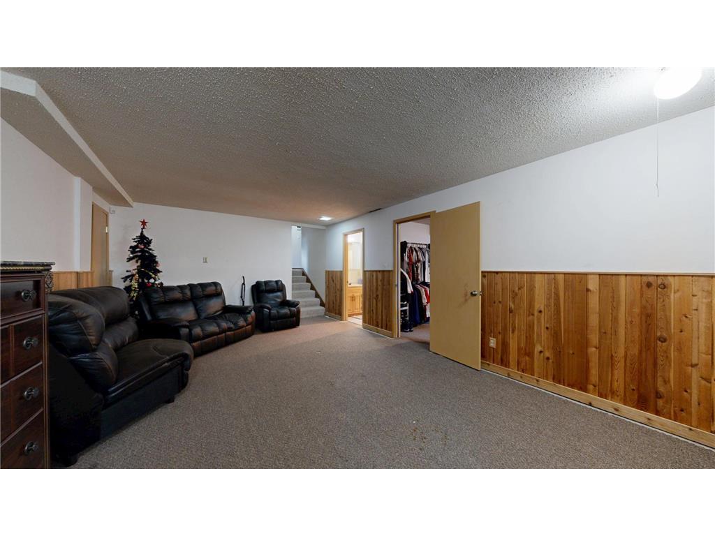 787 Berwood Avenue Vadnais Heights MN 55127 7079845 image24