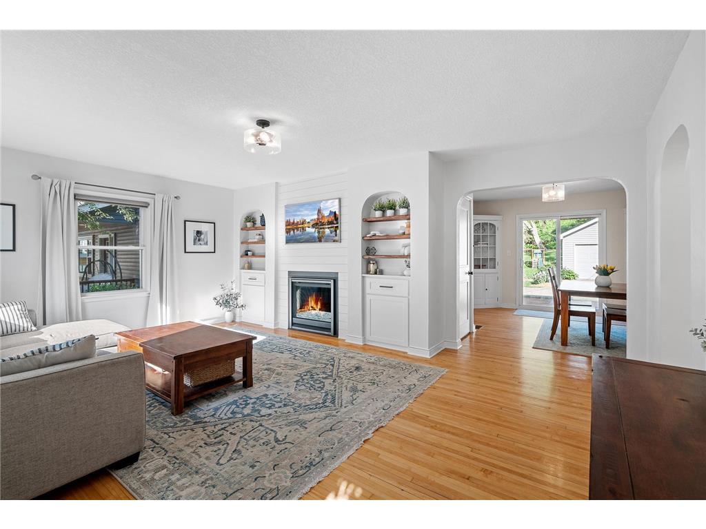 787 Lexington Parkway S Saint Paul MN 55116 6378508 image1